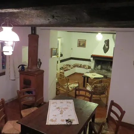 Bebrettino Atipico. Un Into The Wild Tranquillo Country house